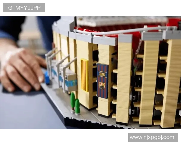 乐高巴萨足球明星拼搭挑战 展现球场风采与创意魅力 乐高巴萨足球明星拼搭挑战 展现球场风采与创意魅力